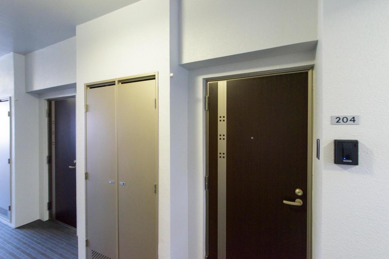 Mr. Kinjo In Uchidomari Aparthotel Гинован Екстериор снимка